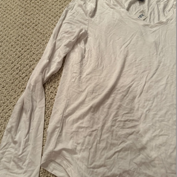 NWT: old navy basic long sleeve top - Picture 2 of 5